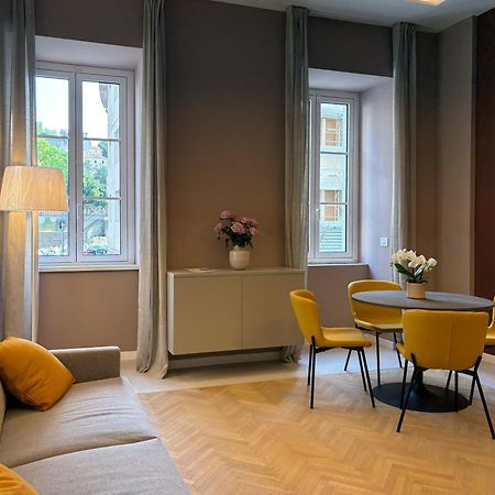 Teatro Romano Exclusive Suites Trieste Bagian luar foto