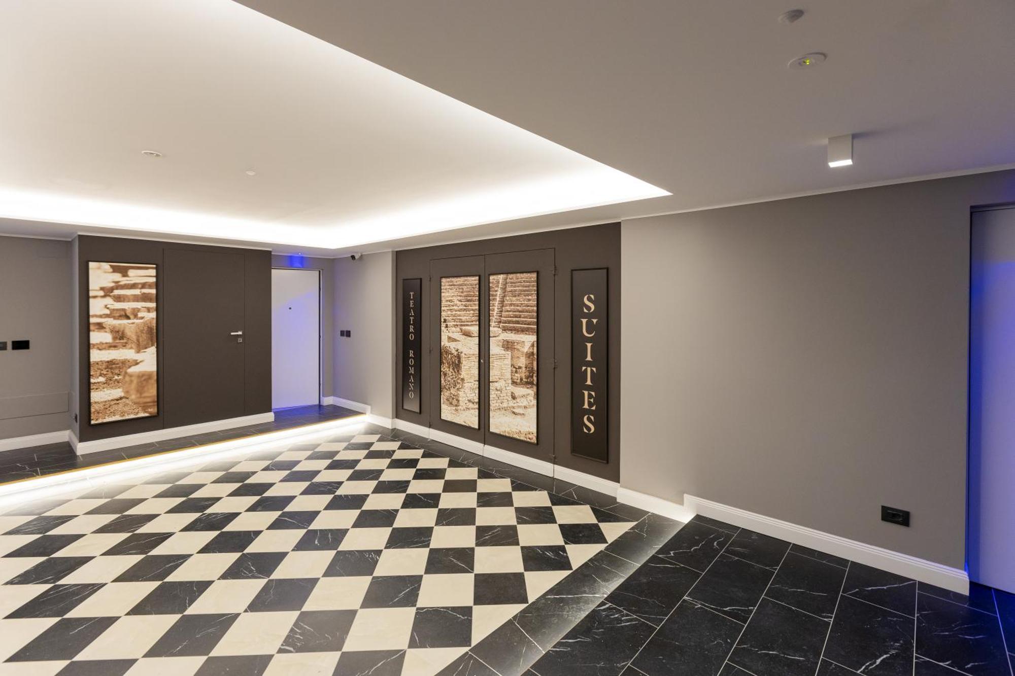 Teatro Romano Exclusive Suites Trieste Bagian luar foto
