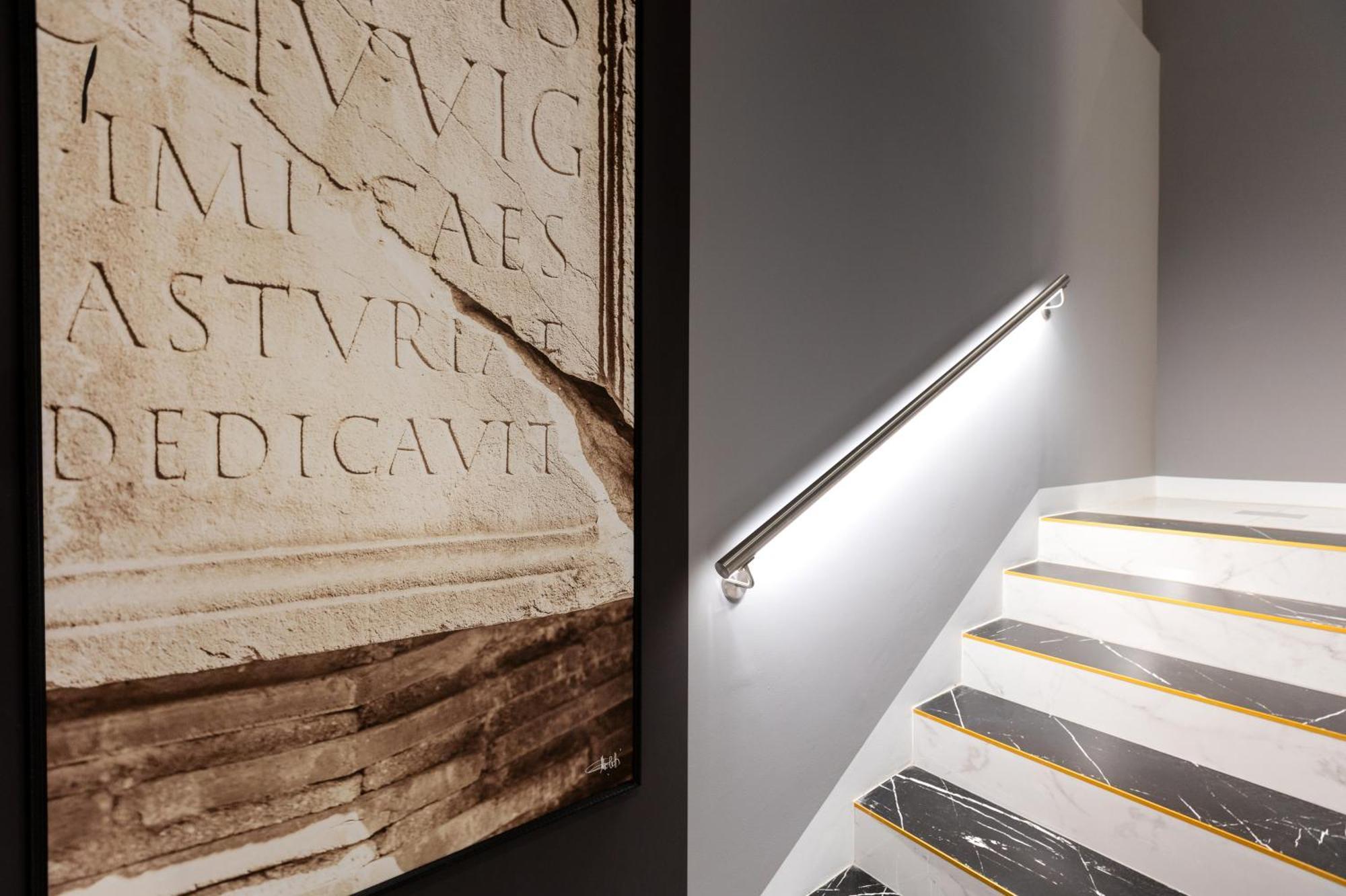 Teatro Romano Exclusive Suites Trieste Bagian luar foto