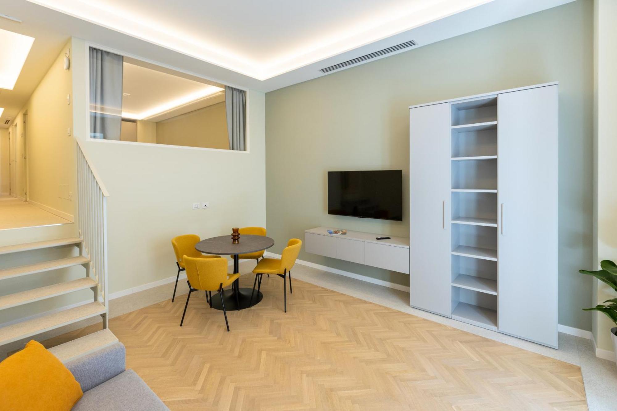 Teatro Romano Exclusive Suites Trieste Bagian luar foto