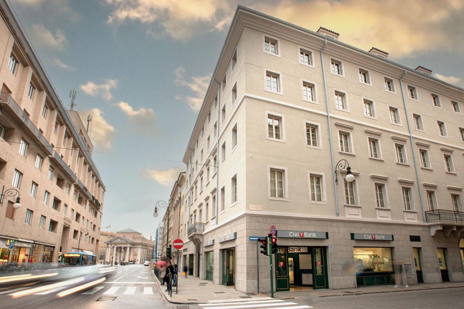 Teatro Romano Exclusive Suites Trieste Bagian luar foto