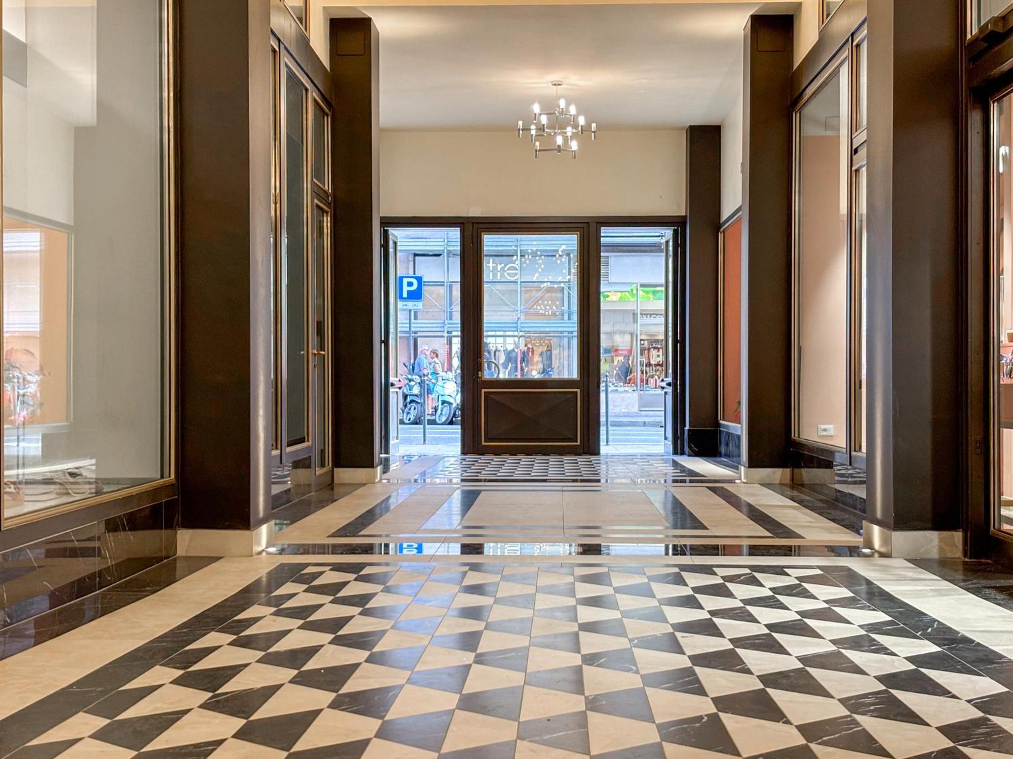 Teatro Romano Exclusive Suites Trieste Bagian luar foto